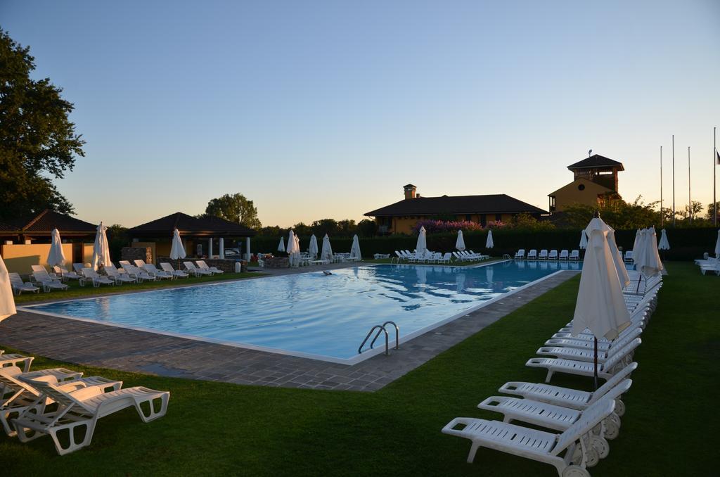 Golf Hotel Castelconturbia Agrate Conturbia Exteriér fotografie