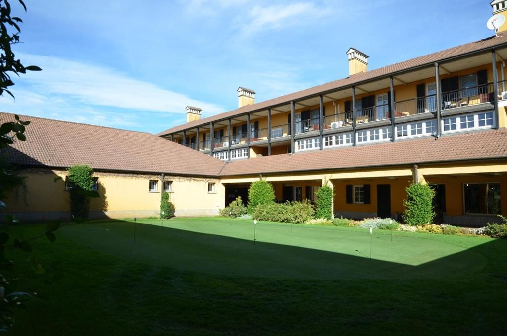 Golf Hotel Castelconturbia Agrate Conturbia Exteriér fotografie